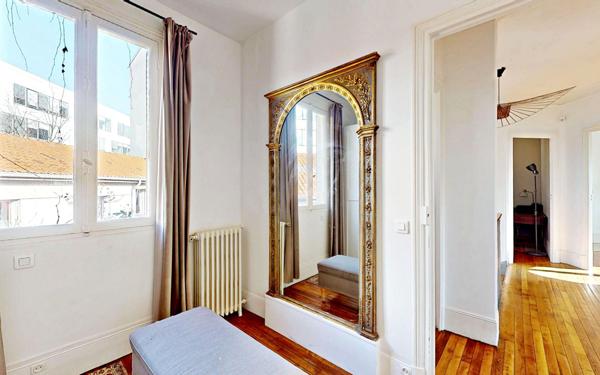 Maison à vendre    6 pièces •  Montrouge