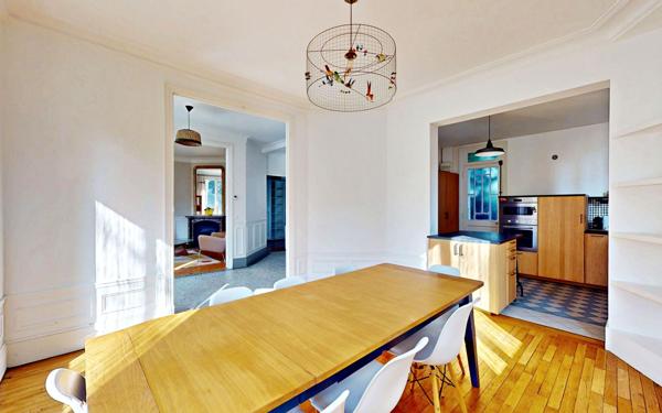 Maison à vendre    6 pièces •  Montrouge