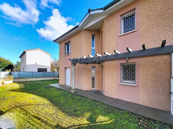 MASSIEUX - VILLA Contemporaine 115 m² avec double garage - Vue dégagée & environnement privilégié