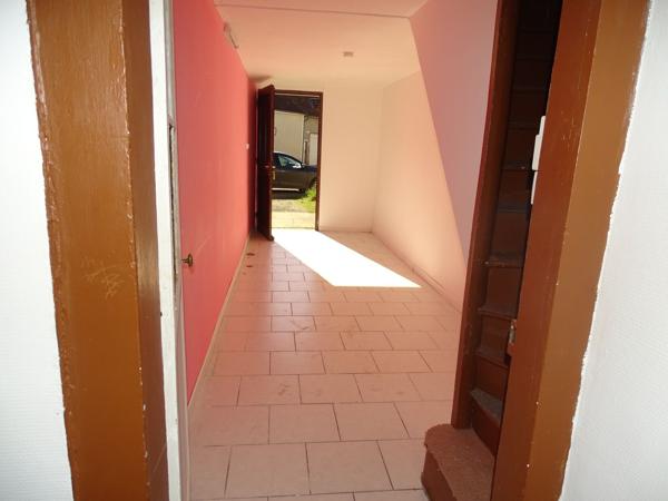 Vente
                Maison98 m² - 5 Pièces -
                    LE CHATELET (18170)