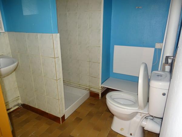 Vente
                Maison98 m² - 5 Pièces -
                    LE CHATELET (18170)