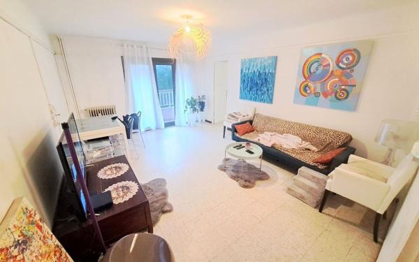 Appartement à vendre    4 pièces • 76,45 m2 Six-Fours-les-Plages