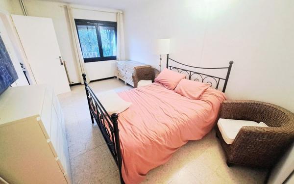 Appartement à vendre    4 pièces • 76,45 m2 Six-Fours-les-Plages