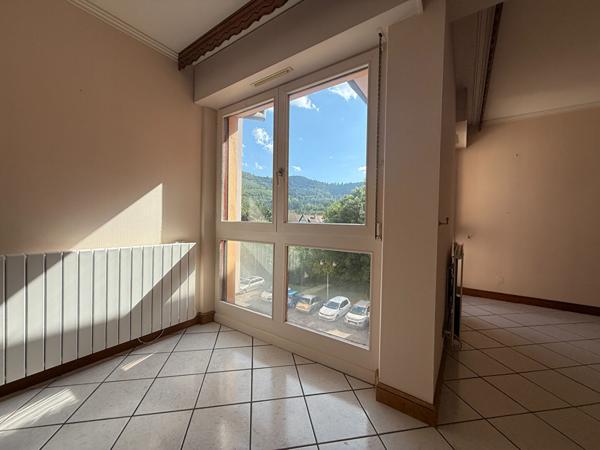 Appartement Kaysersberg 4 pièce(s) 100 m2 avec deux balcons et garage