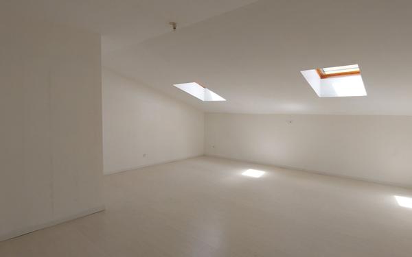 Appartement à louer    1 pièce • 55,83 m2 Château-Thierry