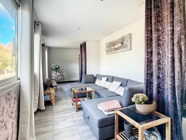 T4 avec Grand garage de 60m² et jardin privatif