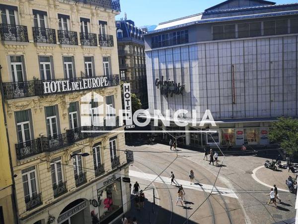 Location Studio 29.3 m² - 17 PLACE GRENETTE Grenoble 38000