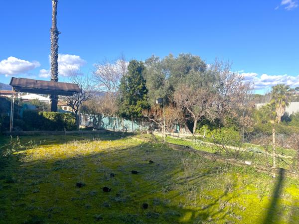 Cagnes-sur-Mer (06800) TERRAIN A BATIR PROCHE TOUTES COMMODITES