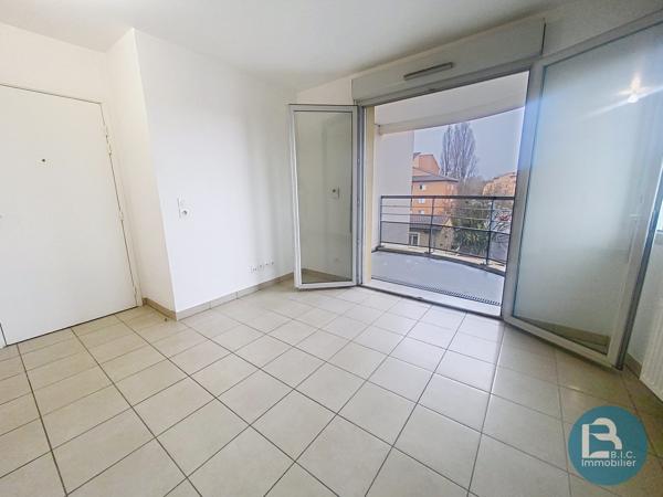 VILLEURBANNE T2