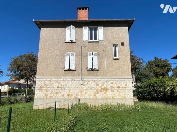 Immeuble de rapport composé de deux appartements T3 rénovés