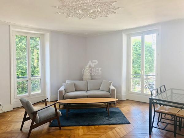 "Versailles Les Près" Quartier Notre Dame - superbe appartement d'angle de 80m² Loyer 2 002 €/mois charges comprises **  - Référence  9452