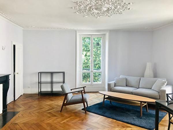"Versailles Les Près" Quartier Notre Dame - superbe appartement d'angle de 80m² Loyer 2 002 €/mois charges comprises **  - Référence  9452