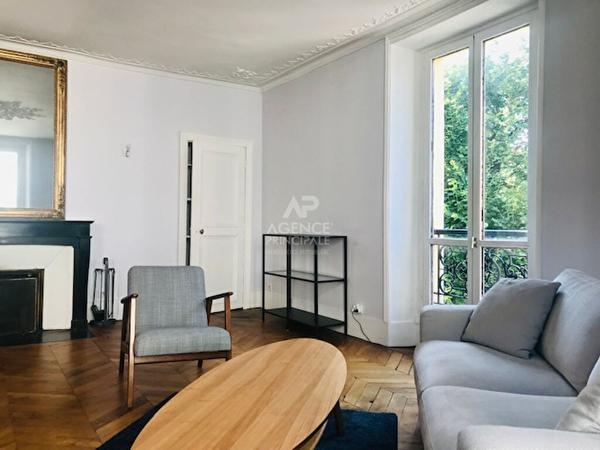 "Versailles Les Près" Quartier Notre Dame - superbe appartement d'angle de 80m² Loyer 2 002 €/mois charges comprises **  - Référence  9452