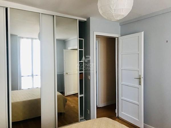 "Versailles Les Près" Quartier Notre Dame - superbe appartement d'angle de 80m² Loyer 2 002 €/mois charges comprises **  - Référence  9452