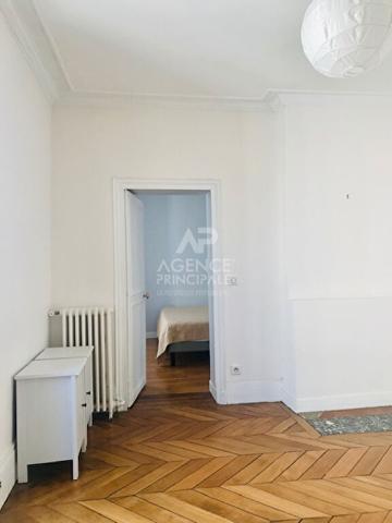 "Versailles Les Près" Quartier Notre Dame - superbe appartement d'angle de 80m² Loyer 2 002 €/mois charges comprises **  - Référence  9452