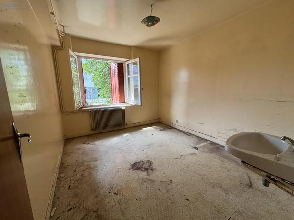 Achat - Maison Riom-ès-Montagnes 15400 6 pièces 99 m 2 448 m 2