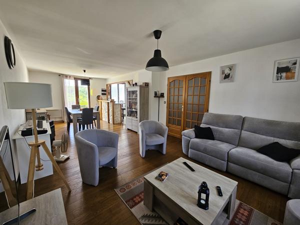Maison
         7 pièces
        - 152 m²