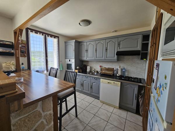 Maison
         7 pièces
        - 152 m²