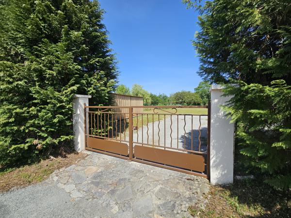 Maison
         7 pièces
        - 152 m²