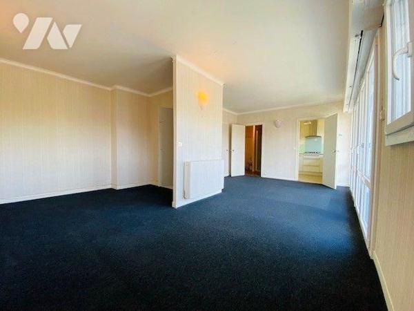 A  Vendre à Perros-Guirec (22700), centre-ville, Appartement de type T1bis, d'une surface habit...