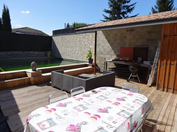 Superbe maison rénovée - Piscine - Garage