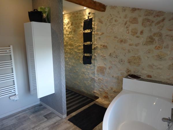 Superbe maison rénovée - Piscine - Garage