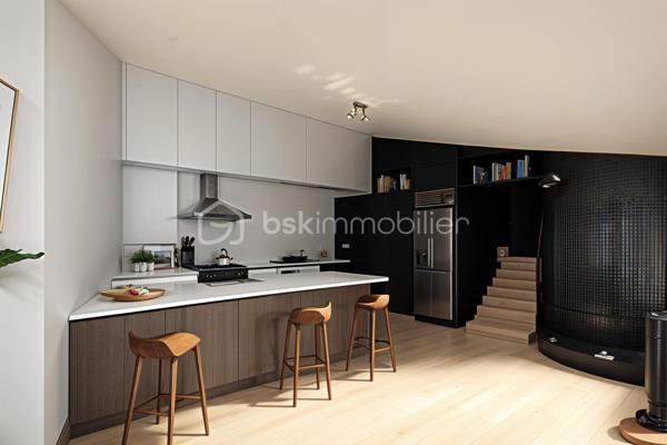 BSKIMMOBILIER - VALERIE BARBIERI , vous propose de découvrir ce bien rare, idéalement situé au cœur du village de Trans en Provence.

RARE À LA VENTE – Situé au 3ᵉ et dernier étage d'un petit immeuble, ce charmant duplex de type 3 pièces d'environ 68 m² saura vous séduire par ses volumes, son cachet et son fort potentiel.

Son véritable atout ? Une agréable terrasse tropézienne, véritable prolongement de l'espace de vie, idéale pour profiter des beaux jours en toute intimité, partager des repas en extérieur ou simplement se détendre.

L'appartement se compose de :
une belle pièce de vie lumineuse avec cuisine ouverte,
deux chambres, dont une avec un espace pouvant être aménagé en bureau ou dressing,
une salle d'eau, des espaces généreux offrant de nombreuses possibilités d'aménagement.

Quelques travaux de personnalisation permettront de révéler tout le potentiel de ce bien et d'en faire un lieu de vie à votre image.

Pour votre confort, vous bénéficierez de la climatisation réversible ainsi que d'une cave, idéale pour le stockage.

À proximité immédiate, un grand parking facilite le stationnement au quotidien.

Les + du bien
Duplex au dernier étage, Terrasse tropézienne, Climatisation réversible, Cave

Faibles charges
Volumes agréables
Centre du village
Grand parking à proximité
Une situation privilégiée

À seulement 10 minutes de la gare TGV Les Arcs-Draguignan, 10 minutes de l'autoroute A8, 30 minutes des plages, 1 heure de Nice et 1 h 30 de Marseille, ce bien bénéficie d'une localisation idéale pour une résidence principale, un pied-à-terre ou un investissement locatif.

Mon avis: Un appartement plein de charme offrant un excellent potentiel de valorisation. Une opportunité rare sur le secteur, idéale pour un premier achat, un investissement locatif ou une résidence secondaire.

À découvrir sans tarder !

Je reste à votre disposition pour tout renseignement complémentaire et organise les visites 7 jours sur 7, y compris les week-ends et jours fériés.