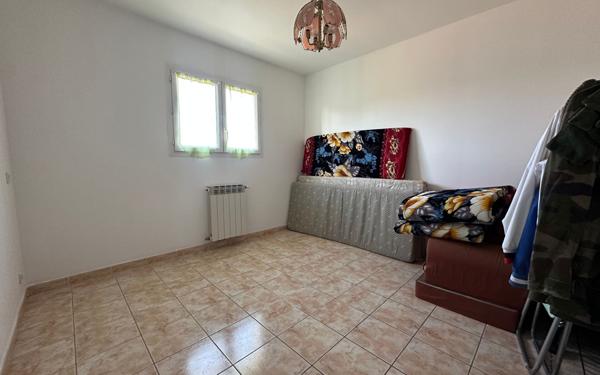 Maison à vendre    6 pièces •  Garons