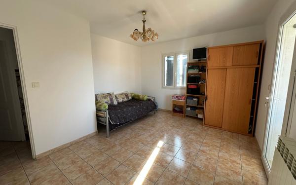 Maison à vendre    6 pièces •  Garons