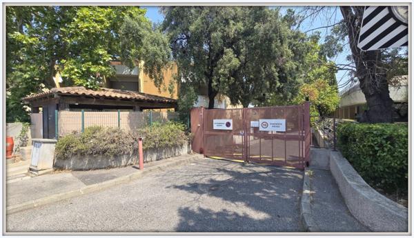 GARAGE DOUBLE MARSEILLE 9EME ARRONDISSEMENT