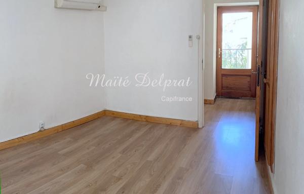 Maison de village à vendre avec cour, balcon et grenier  : un potentiel exceptionnel à Sorgues (84)