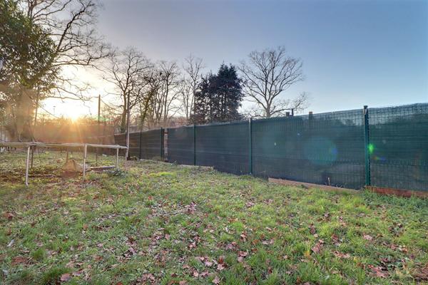 Maison à vendre à Mériel - 5 pièces, 4 chambres, excellente condition