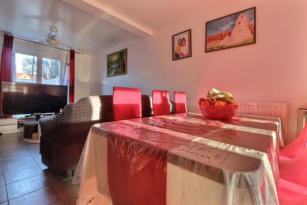 Maison à vendre à Mériel - 5 pièces, 4 chambres, excellente condition