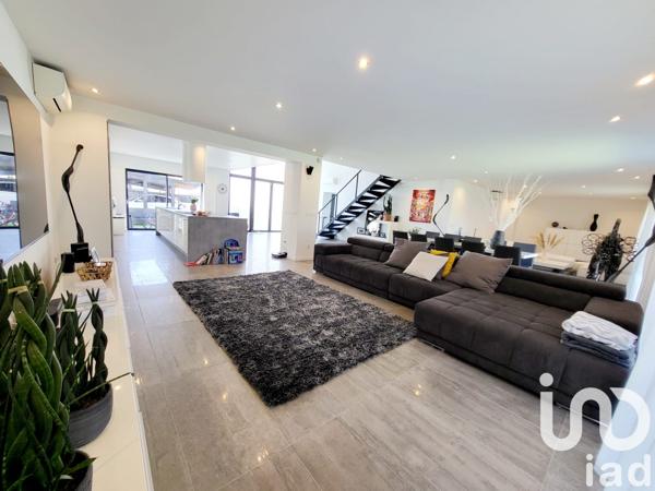 Maison à vendre 9 pièces 376 m² Mundolsheim