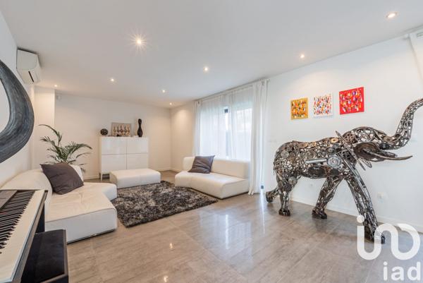 Maison à vendre 9 pièces 376 m² Mundolsheim