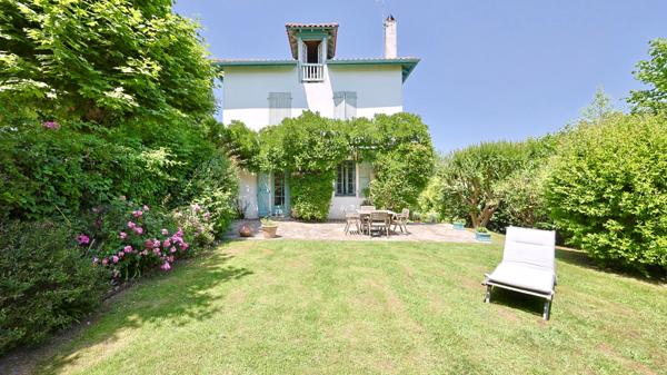 Architecture authentique - 1800 - une maison de famille - Arbonne
