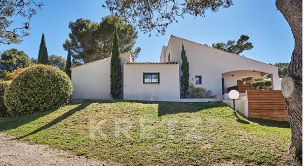 PROCHE AIX-EN-PROVENCE- VILLA DE CHARME RÉNOVÉE DE 200 m2, 4 CHAMBRES