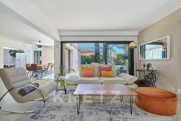 PROCHE AIX-EN-PROVENCE- VILLA DE CHARME RÉNOVÉE DE 200 m2, 4 CHAMBRES