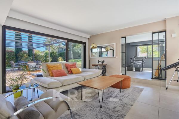 PROCHE AIX-EN-PROVENCE- VILLA DE CHARME RÉNOVÉE DE 200 m2, 4 CHAMBRES