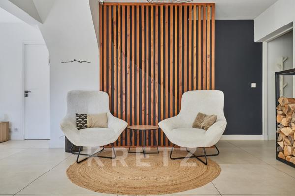 PROCHE AIX-EN-PROVENCE- VILLA DE CHARME RÉNOVÉE DE 200 m2, 4 CHAMBRES