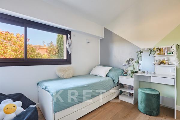 PROCHE AIX-EN-PROVENCE- VILLA DE CHARME RÉNOVÉE DE 200 m2, 4 CHAMBRES