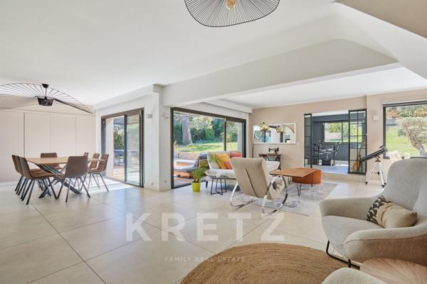 PROCHE AIX-EN-PROVENCE- VILLA DE CHARME RÉNOVÉE DE 200 m2, 4 CHAMBRES