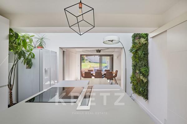 PROCHE AIX-EN-PROVENCE- VILLA DE CHARME RÉNOVÉE DE 200 m2, 4 CHAMBRES