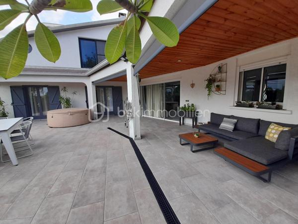 Villa de 295 m²