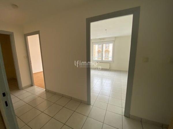 Appartement F2 avec cave et garage