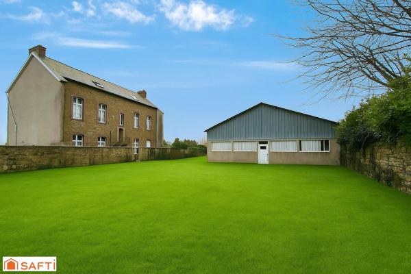ANCIENNE ECOLE PLUS UN HANGAR DE 277M² PLUS DEPENDANCE