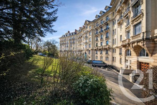 Appartement T3 à vendre  3 pièces - 90,06 m 2   AIX LES BAINS  - 73