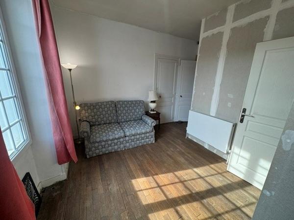 Belle maison de ville de 4 chambres avec jardin à Montmorillon