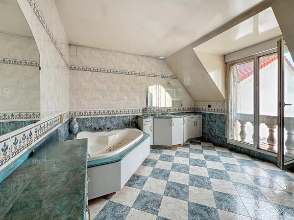 Maison 7 pièces - 140 m² Bien prestige