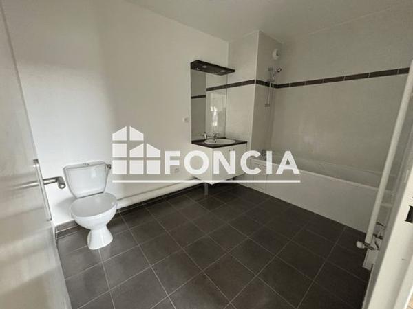 Location Appartement 2 pièces 48.24 m² - 30 RUE CLAUDE NICOLAS LEDOUX Creteil 94000